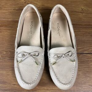 Vionic Virginia Leather Loafers Slip-On Shoes Women’s Size 8